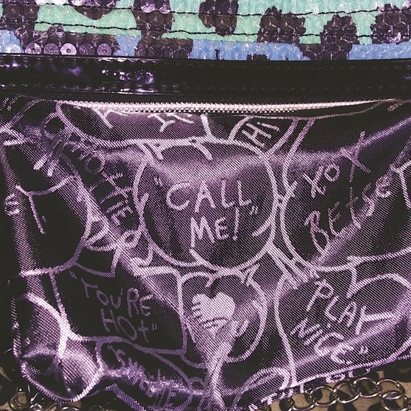 Betseyville cheetah purse - Picture 10 of 14